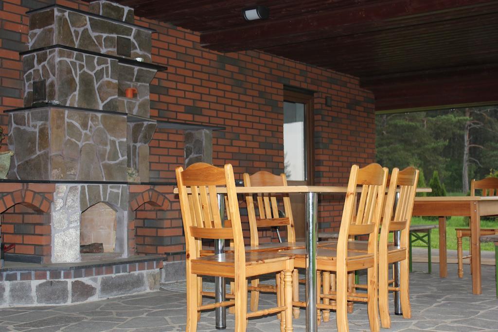 Krapi Guesthouse Treimani Bilik gambar