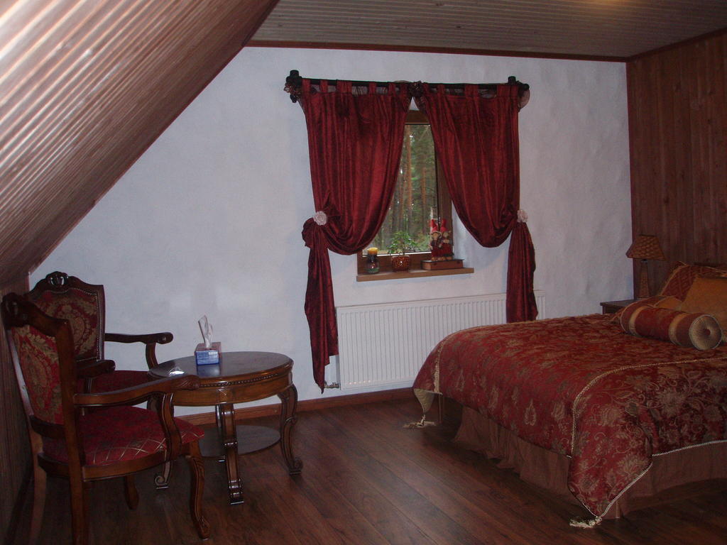 Krapi Guesthouse Treimani Bilik gambar